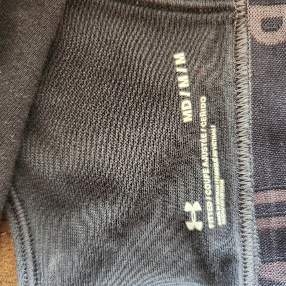 Under Armour - Picture 3 of 4